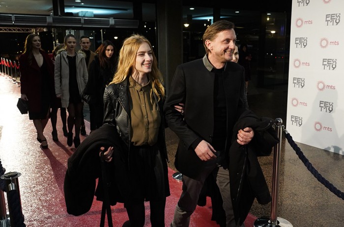 Ekipa filma Bela vrana na crvenom tepihu
