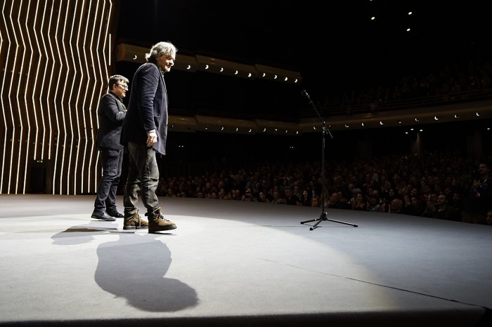 Reditelj Emir Kusturica pred posle projekcije svog filma Pepe, jedan uzvišeni život