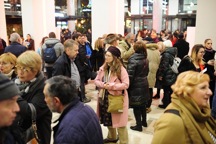 Beograd 25.02.2019. Fest 2019, publika dolazi na projekciju filma Slucaj Makavejev u sali 1 kombank dvorane. foto Dusan Milenkovic