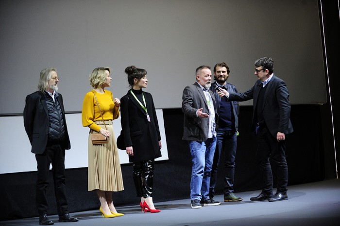Beograd 26.02.2019. Fest 2019, ekipa filma Osmi povjerenik poklonila se publici posle projekcije u kombank dvorani. foto Dusan Milenkovic