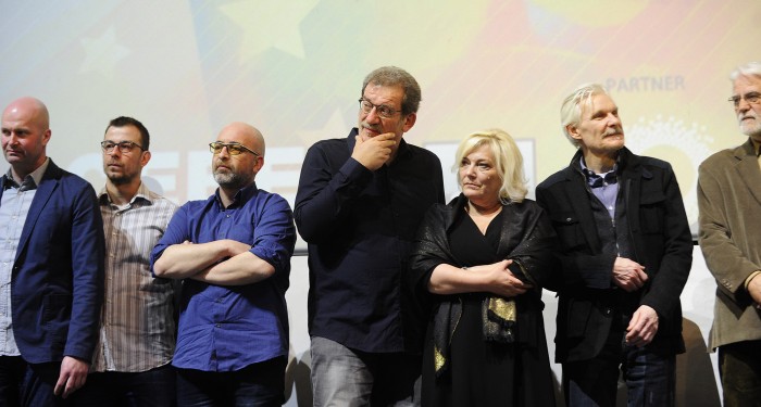 Beograd 28.02.2019. Fest 2019, Goran Markovic i ekipa filma Delirijum tremens poklonila se publici kombank dvorane posle projekcije filma. foto Dusan Milenkovic